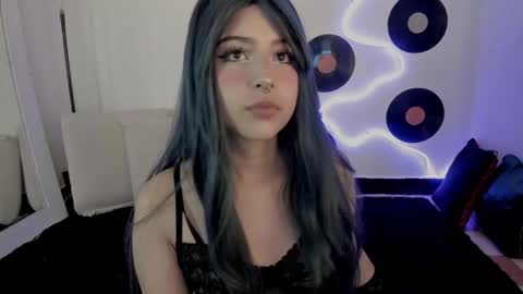 _karine01 online show from March 13, 2026, 10:33 am