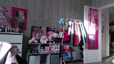 katemiller online show from February 14, 2026, 3:36 am