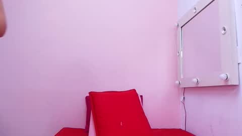 Kendall online show from October 5, 2025, 12:03 pm