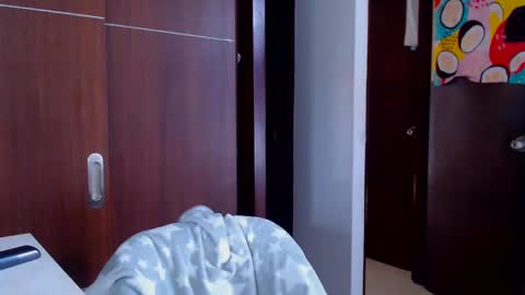  Dani  online show from February 12, 2025, 5:37 pm