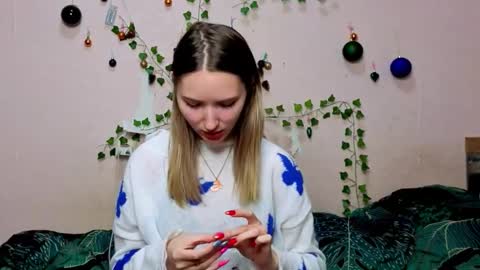 _kikiclark_ online show from January 18, 2026, 8:56 pm