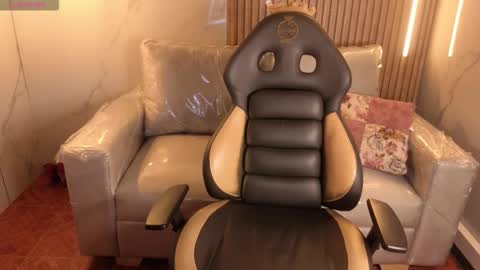 _kitten_1 online show from January 6, 2026, 3:10 am