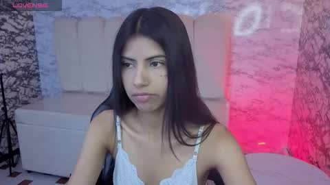 Snapshot of _kitty_v chatting on February 12, 2026, 1:28 pm Hi Stream 300pm to 900pm online show from February 12, 2026, 1:28 pm