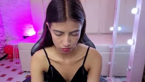 Snapshot of _kitty_v chatting on February 24, 2026, 1:20 pm Hi Stream 300pm to 900pm online show from February 24, 2026, 1:20 pm