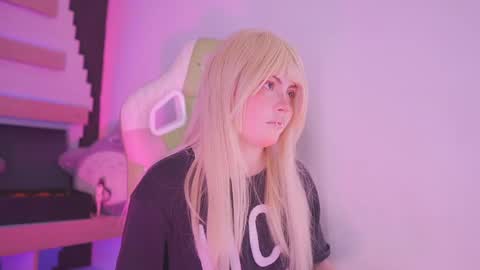 kitty online show from February 4, 2025, 7:00 pm