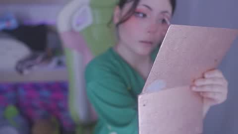 kitty online show from February 6, 2025, 6:13 pm