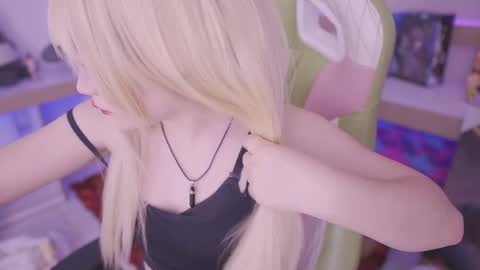 kitty online show from February 7, 2025, 10:09 pm