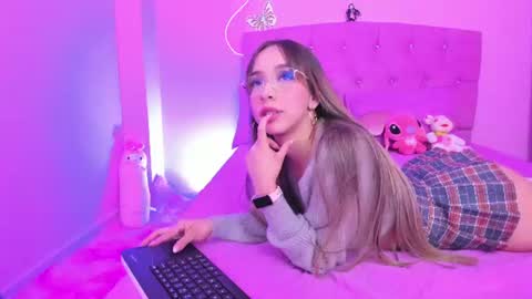 Snapshot of _kloejonnes_ chatting on July 18, 2026, 10:24 pm Kloe Jonnes online show from July 18, 2026, 10:24 pm