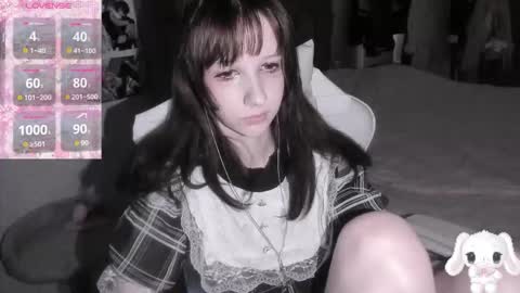  kuro  online show from February 28, 2026, 7:42 am