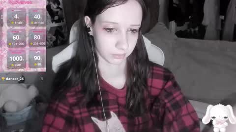  kuro  online show from March 8, 2026, 7:45 am