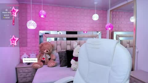 Laura online show from April 8, 2026, 12:49 pm