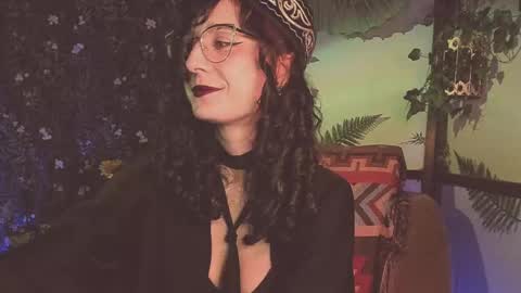 Snapshot of _lady_luna_ chatting on February 26, 2025, 12:16 am Lady Luna online show from February 26, 2025, 12:16 am