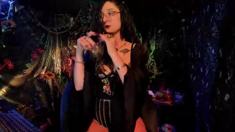 Lady Luna online show from November 13, 2025, 12:09 am