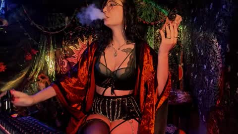 Lady Luna online show from November 15, 2025, 1:14 am