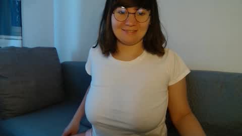 Snapshot of _lalilu_ chatting on December 7, 2024, 8:22 am _lalilu_ online show from December 7, 2024, 8:22 am