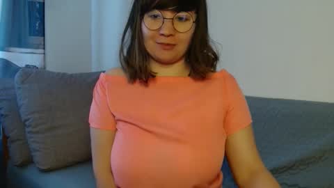 Snapshot of _lalilu_ chatting on December 8, 2024, 9:24 am _lalilu_ online show from December 8, 2024, 9:24 am