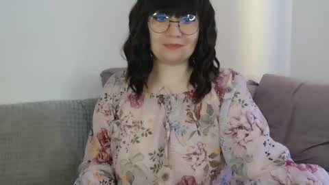 Snapshot of _lalilu_ chatting on February 25, 2025, 6:25 am _lalilu_ online show from February 25, 2025, 6:25 am