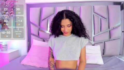 Lanna  online show from February 5, 2025, 11:34 am