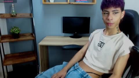  L E M M O N  online show from February 20, 2025, 9:42 pm