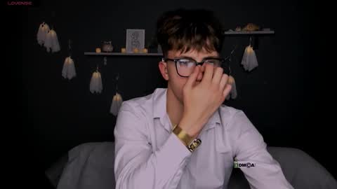 _leo_lust online show from October 29, 2025, 9:27 pm