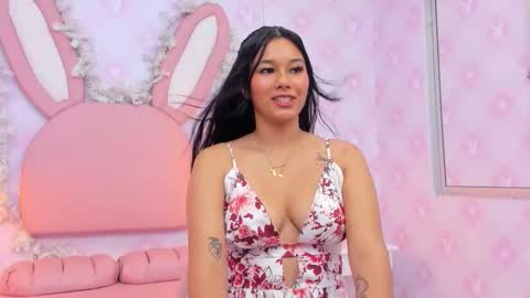  Lia Swan  online show from December 23, 2025, 4:21 am