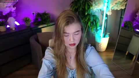 Snapshot of _liilcrystal_ chatting on July 12, 2026, 6:54 pm _liilcrystal_ online show from July 12, 2026, 6:54 pm
