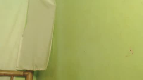 _lilies_gigi_ online show from February 8, 2026, 12:14 am