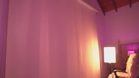 Lissana online show from November 12, 2025, 10:52 pm