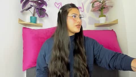 Snapshot of _little_ivy chatting on September 16, 2025, 4:19 pm Ivy 3 online show from September 16, 2025, 4:19 pm
