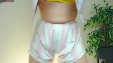 Snapshot of _little_misss chatting on December 12, 2024, 3:16 pm Mila online show from December 12, 2024, 3:16 pm