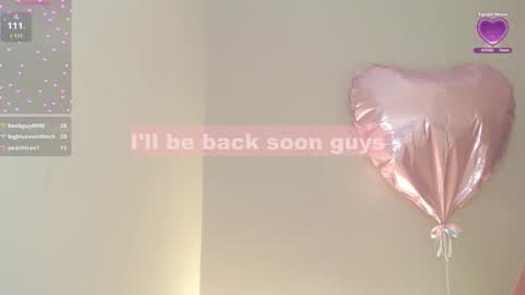 Snapshot of _little_misss chatting on February 16, 2025, 11:27 am Mila online show from February 16, 2025, 11:27 am