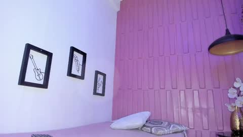 Anna online show from April 17, 2026, 11:57 am