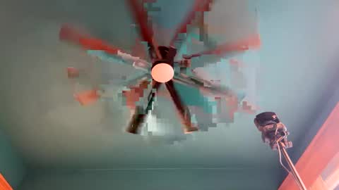 Snapshot of _littlewolfie_ chatting on February 20, 2025, 10:15 pm Little Wolfie online show from February 20, 2025, 10:15 pm