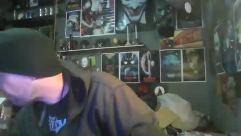 That guy online show from November 1, 2025, 6:32 pm