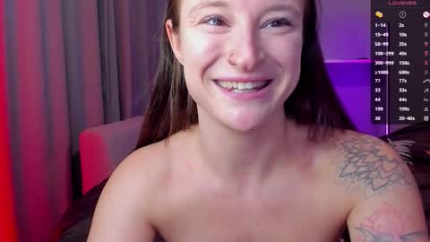 Snapshot of _lorra chatting on September 28, 2025, 7:19 pm _lorra online show from September 28, 2025, 7:19 pm