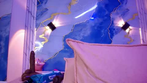 Lorrayne online show from November 13, 2025, 12:15 pm