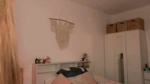 Snapshot of _loveliness_ chatting on April 27, 2026, 3:10 pm Amanda mandy online show from April 27, 2026, 3:10 pm