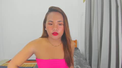 _lovelyyan69_ online show from March 7, 2025, 6:54 pm