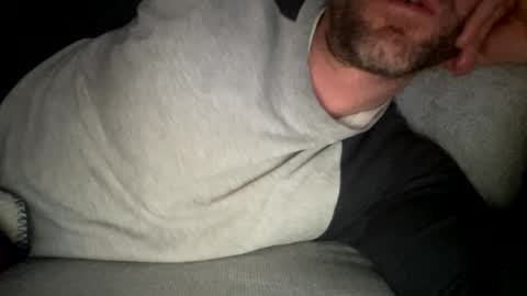 _lululeo_ online show from February 8, 2025, 8:09 am