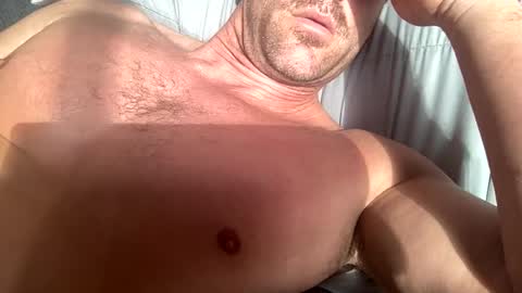_lululeo_ online show from May 30, 2026, 2:19 am