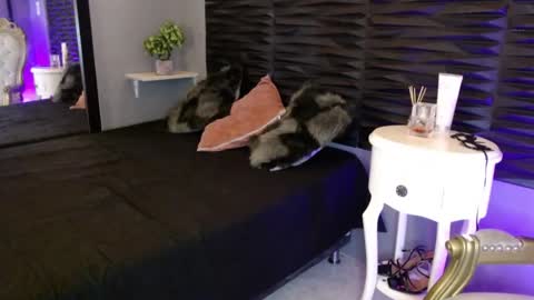 _lustyles_ online show from March 22, 2026, 7:34 am