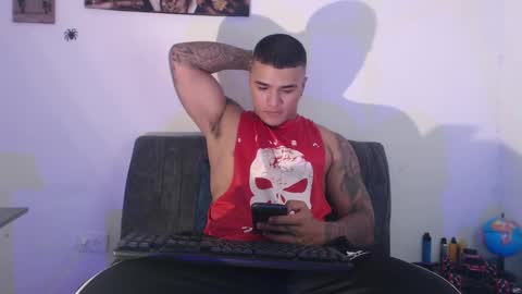 STIVEN online show from February 4, 2025, 4:37 am