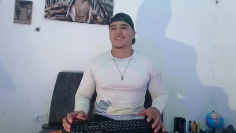 STIVEN online show from February 22, 2025, 6:06 am