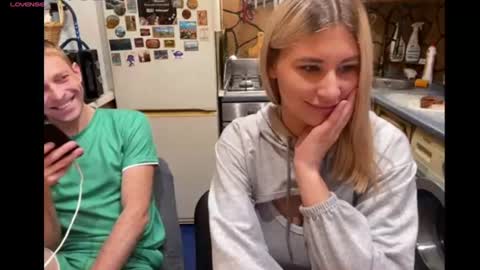 _magic_kis online show from June 26, 2026, 12:09 pm