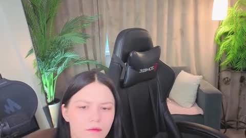 Emma  online show from February 15, 2026, 2:47 pm