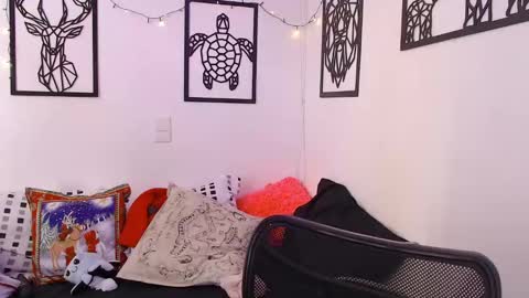 Marce  online show from December 21, 2024, 3:53 pm