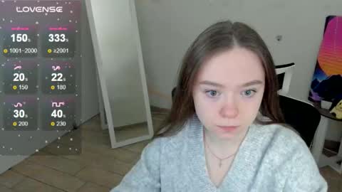 Snapshot of _margoqueen_ chatting on October 28, 2025, 7:23 am Margo online show from October 28, 2025, 7:23 am