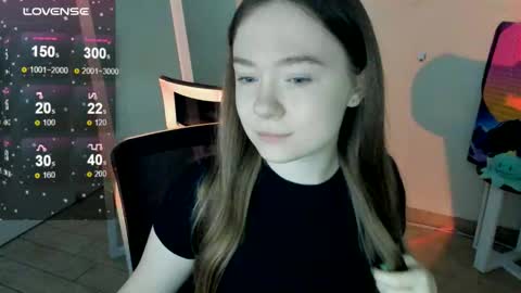 Snapshot of _margoqueen_ chatting on November 7, 2025, 7:41 am Margo online show from November 7, 2025, 7:41 am