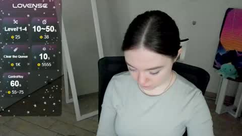 Snapshot of _margoqueen_ chatting on December 4, 2025, 7:50 am Margo online show from December 4, 2025, 7:50 am