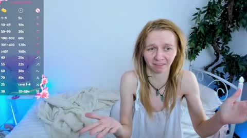 Snapshot of _mari_so chatting on May 3, 2026, 4:29 am Scarlett online show from May 3, 2026, 4:29 am